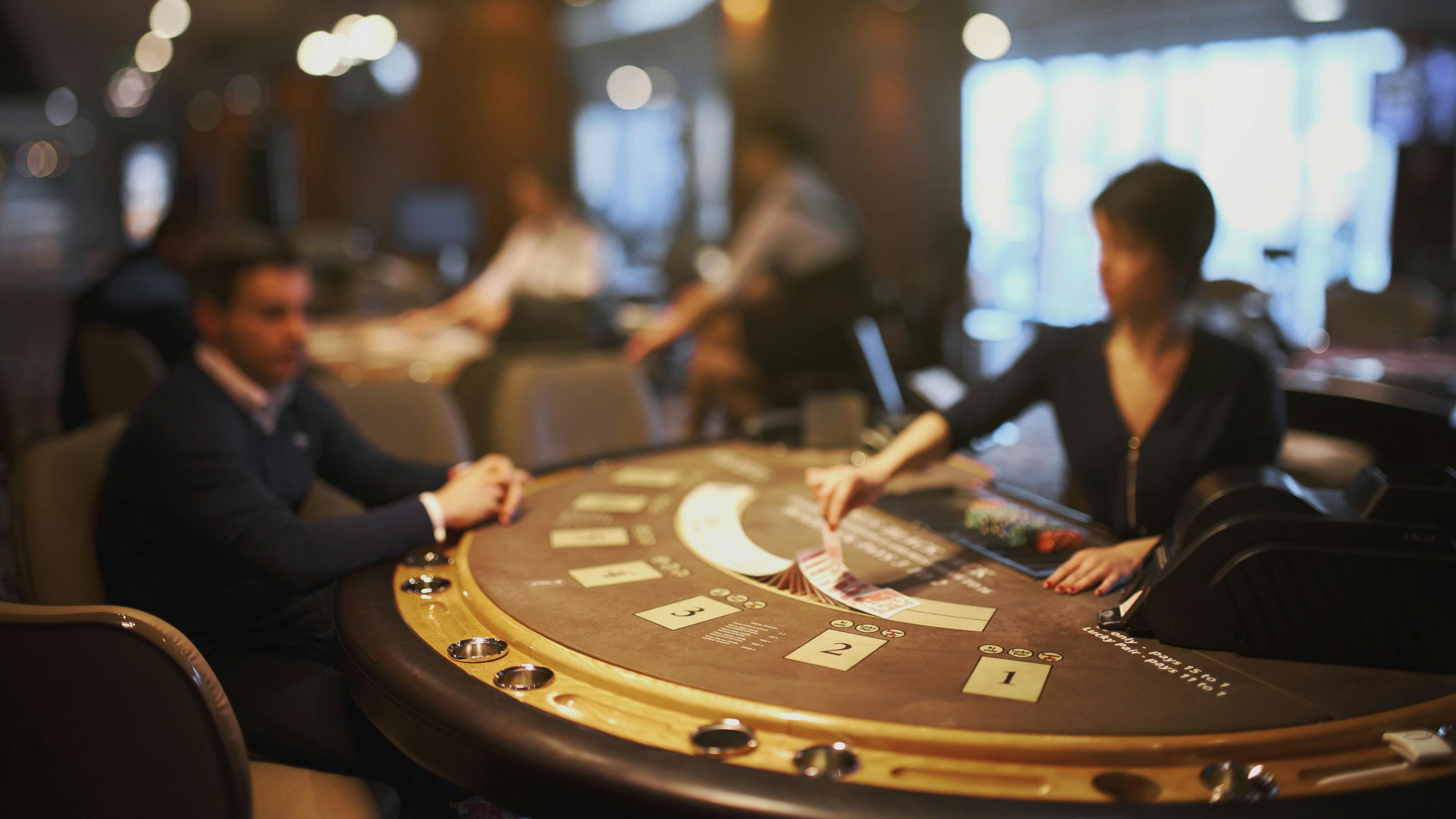 Người chơi Việt Nam truy cập danh mục Nổ hũ 22win trên điện thoại di động